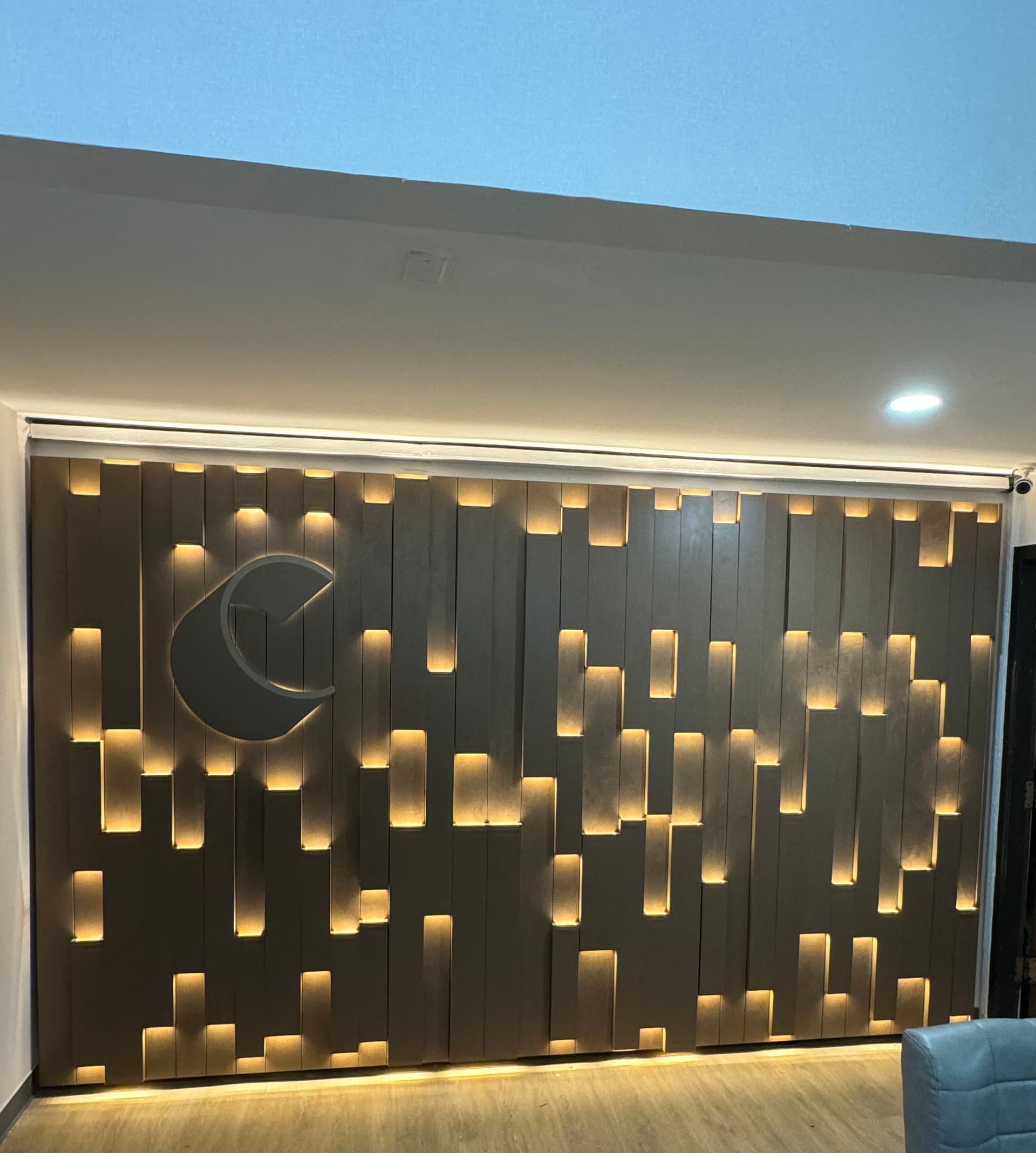 Gallery photos for Stunning Welcome Sign Installation at Comfort Inn Livingston, Montana: Image #1